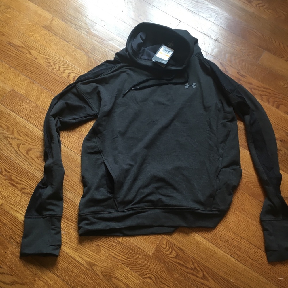 Under Armour Top